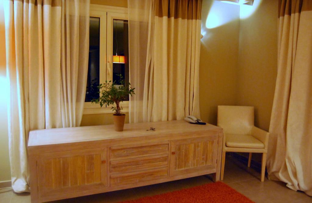 Astrolabe Hotel Khrónia Zimmer foto
